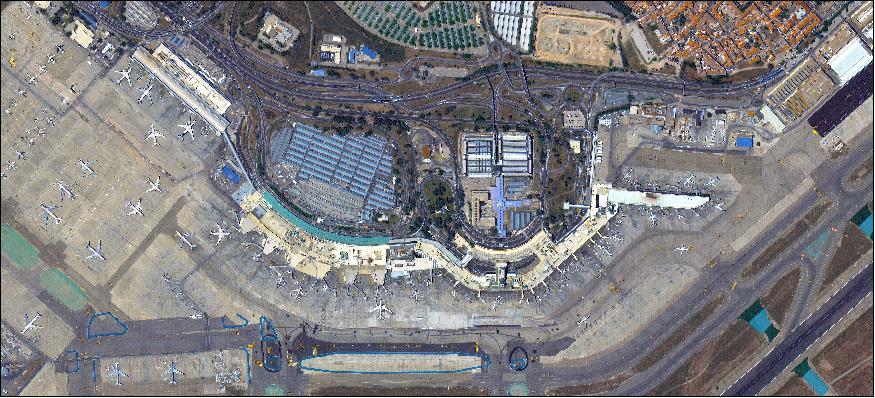 Figure 8: KOMPSAT-3A imagery of Madrid Barajas International Airport, acquired in 2017 (image credit: KARI & SI Imaging Services)