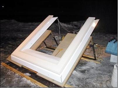 Figure 4: View of the HUT-2D radiometer measuring radiation from Deneb in the Milky Way (image credit: HUT, ESA)