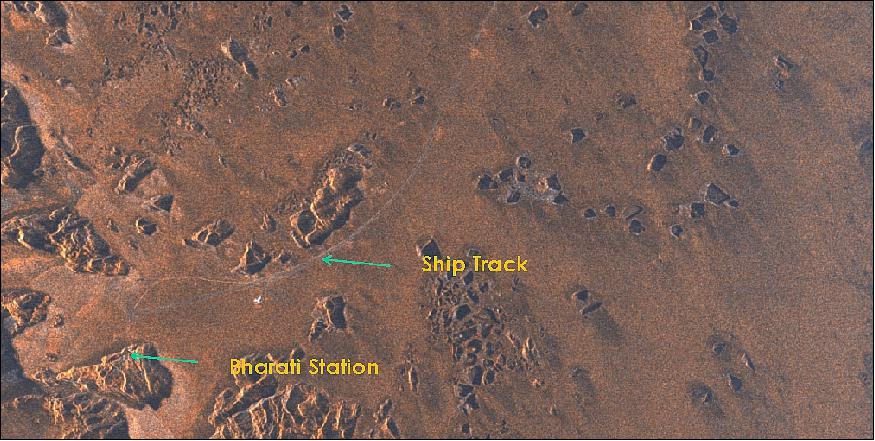 Figure 24: NRSC Ground Station in Antartica: captured by RISAT-1 in Dual Pol (HH+HV), image credit: ISRO