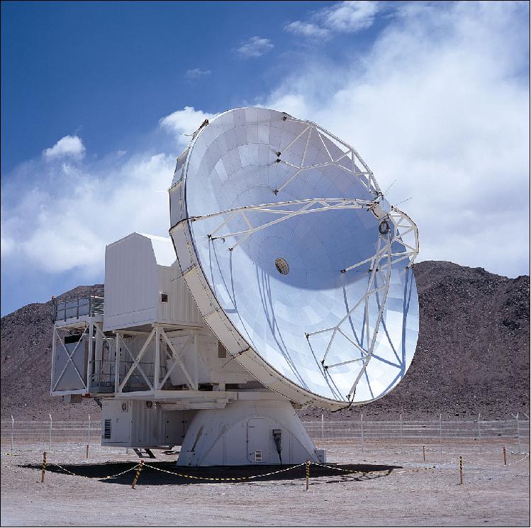Figure 1: A view of APEX (Atacama Pathfinder Experiment) antenna, located at the highest observatory site on Earth, at an elevation of 5100 m on the Chajnantor plateau in Chile's Atacama region (image credit: ESO)