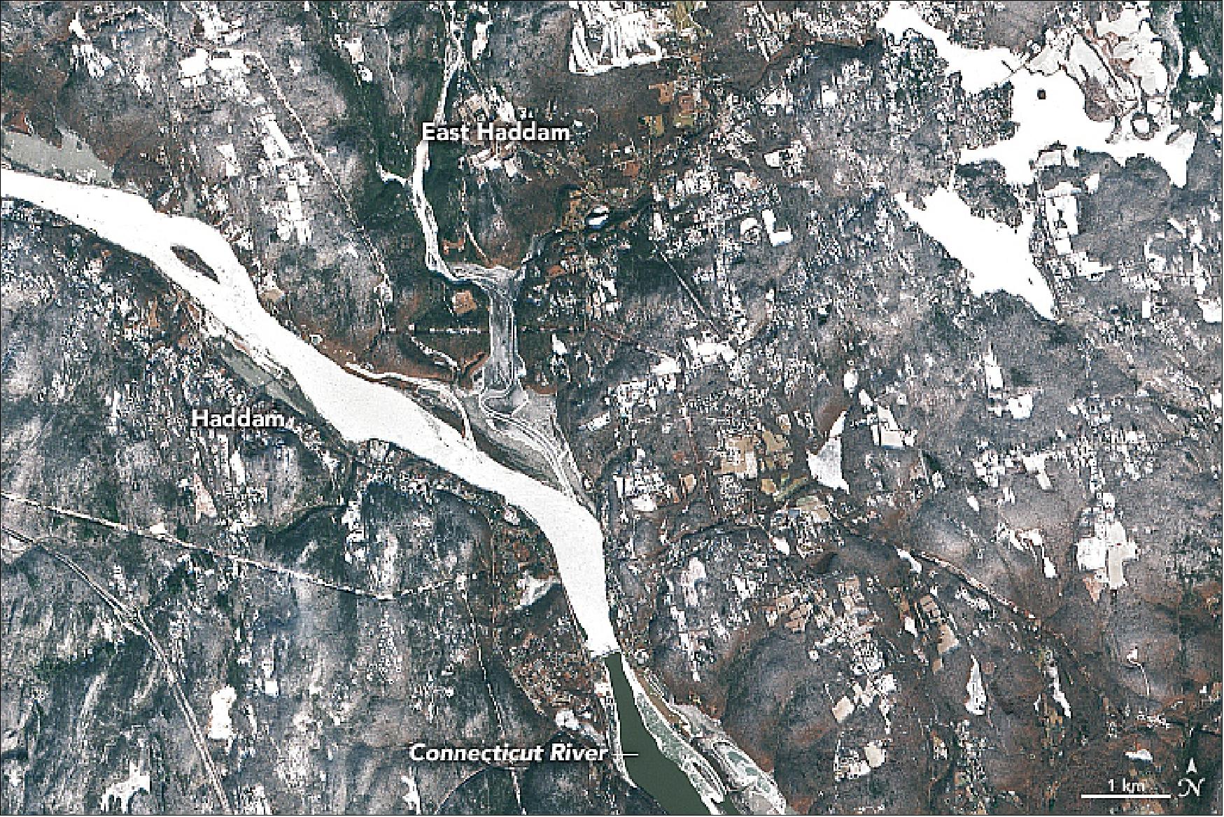 Figure 39: MSI natural-color image on Sentinel-2 of the Connecticut River ice jam captured on 18 Jan. 2018 (image credit: NASA Earth Observatory using modified Copernicus Sentinel data (2018) processed by the European Space Agency, caption by Adam Voiland)