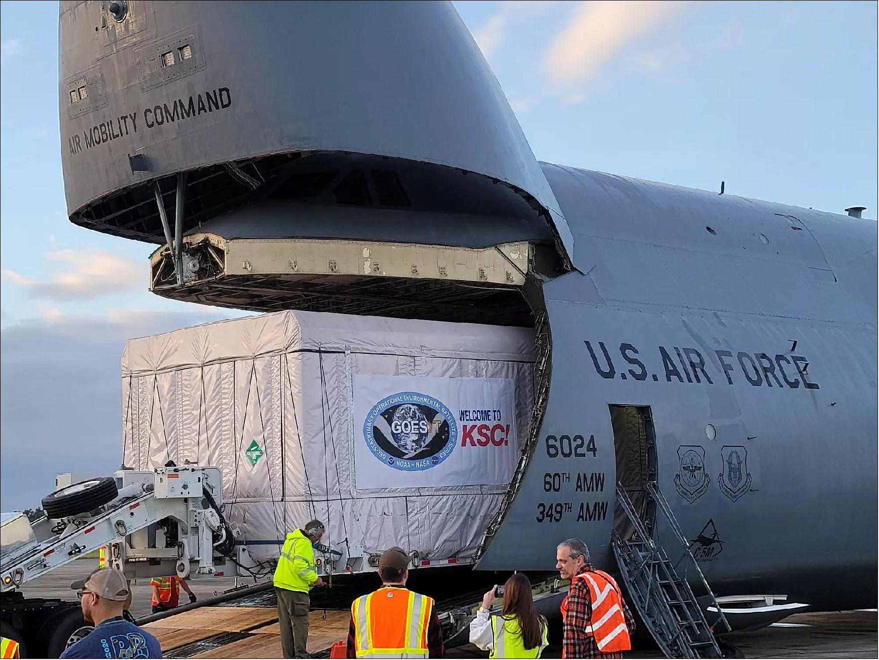 Figure 19: The GOES-T satellite is being unloaded from the C-5 Super Galaxy cargo jet that flew it to the Kennedy Space Center in Florida on Nov. 10, 2021 (image credit: Dan Lindsey)