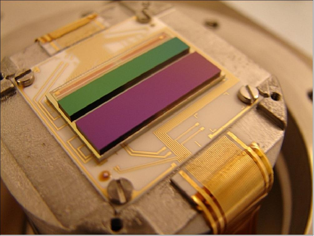 Photo of the EM model of the SWIR detector at hybridization stage