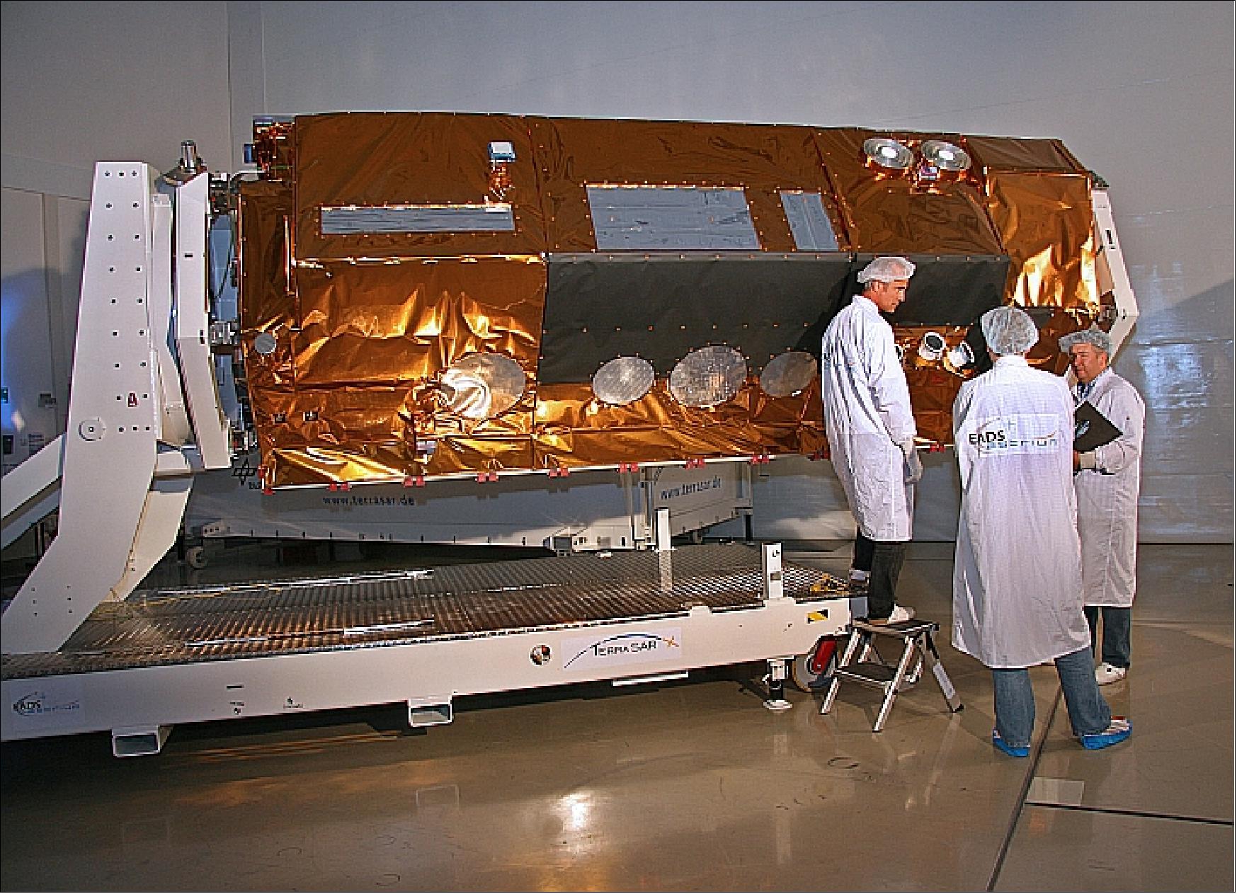 Figure 9: TanDEM-X in the satellite integration center at IABG (image credit: DLR, EADS Astrium)